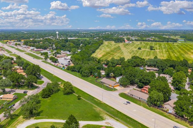3 N Willow, Mulvane, KS 67110