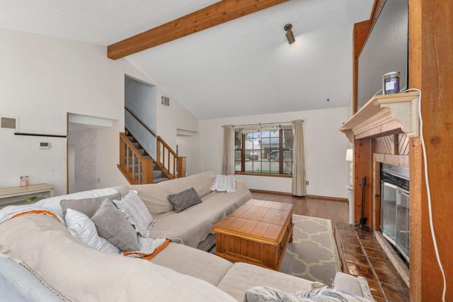 3 N Willow, Mulvane, KS 67110