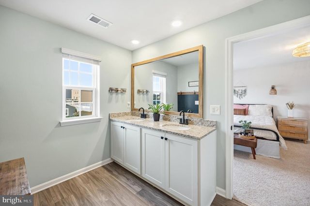 530 WEEKS CT, Berryville, VA 22611