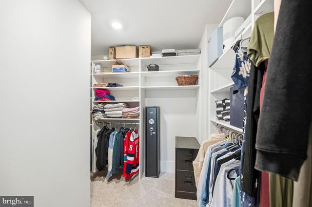 530 WEEKS CT, Berryville, VA 22611