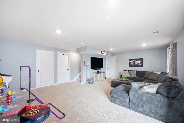 530 WEEKS CT, Berryville, VA 22611