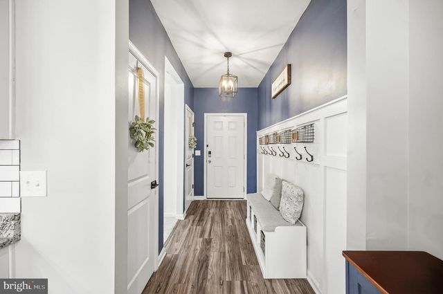 530 WEEKS CT, Berryville, VA 22611