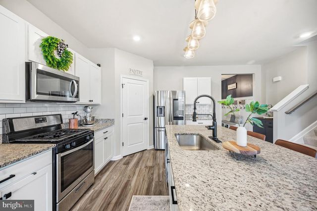 530 WEEKS CT, Berryville, VA 22611