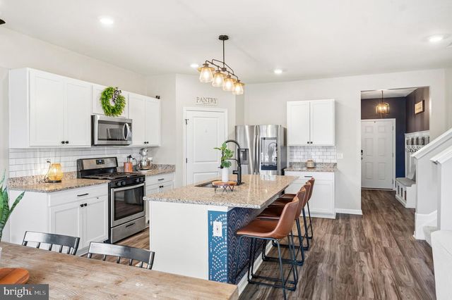 530 WEEKS CT, Berryville, VA 22611