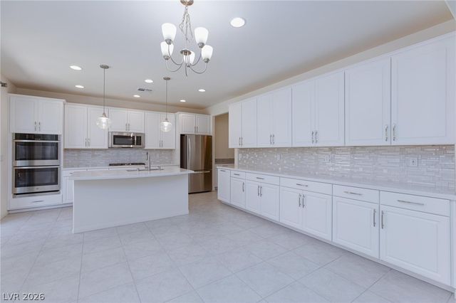 10117 Heron Lake Avenue, Las Vegas, NV 89178