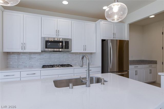 10117 Heron Lake Avenue, Las Vegas, NV 89178