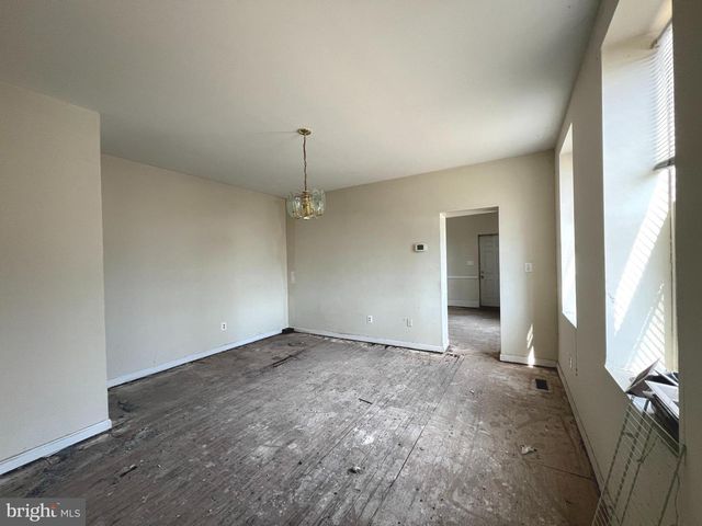 2301 MONROE ST N, Baltimore, MD 21217
