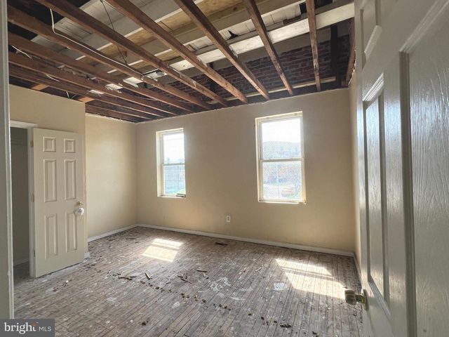2301 MONROE ST N, Baltimore, MD 21217