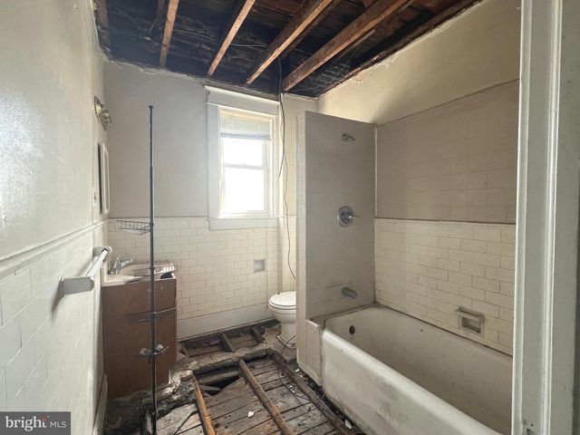 2301 MONROE ST N, Baltimore, MD 21217