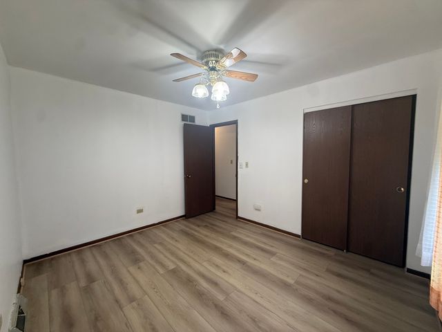 1406 Kaskaskia Avenue, Elgin, IL 60123