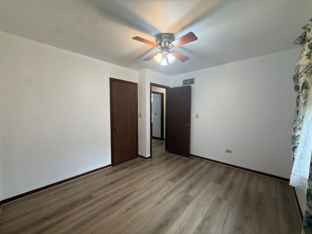1406 Kaskaskia Avenue, Elgin, IL 60123