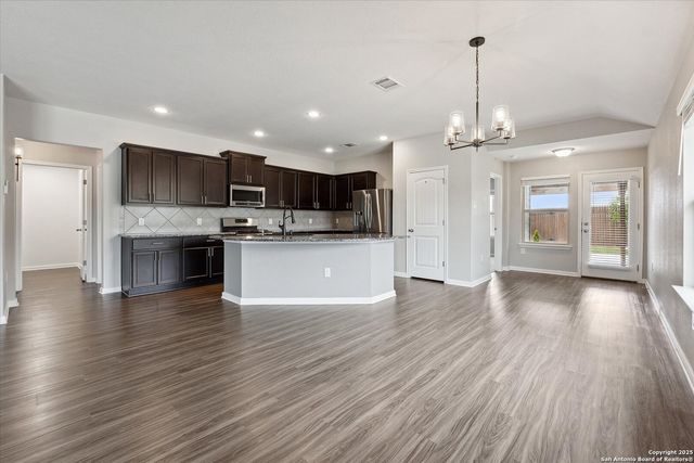 2434 McCrae, New Braunfels, TX 78130