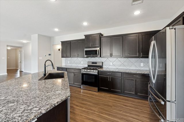 2434 McCrae, New Braunfels, TX 78130