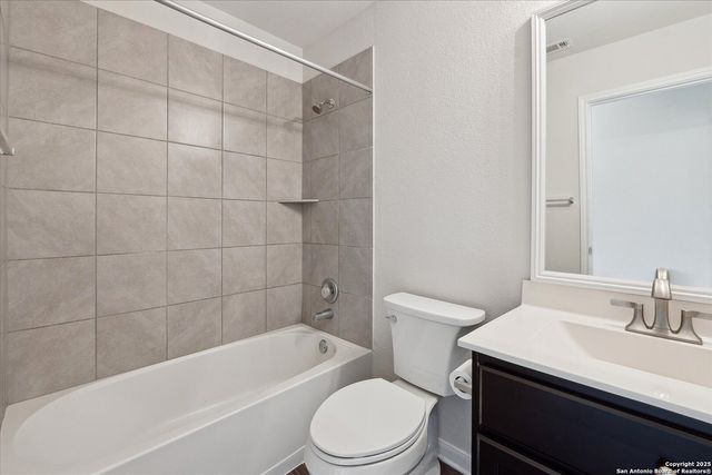 2434 McCrae, New Braunfels, TX 78130