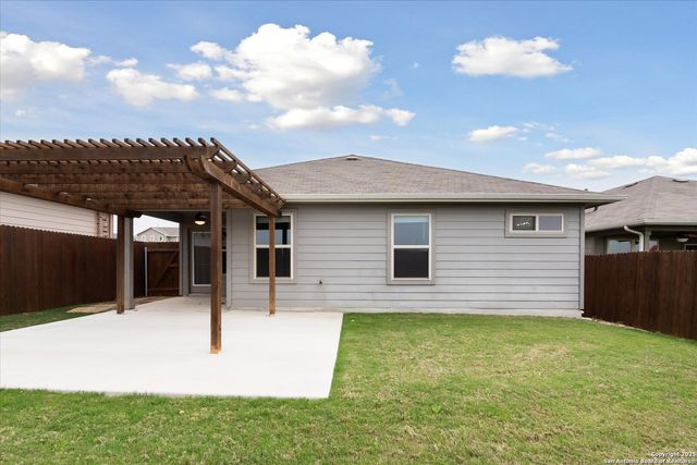 2434 McCrae, New Braunfels, TX 78130