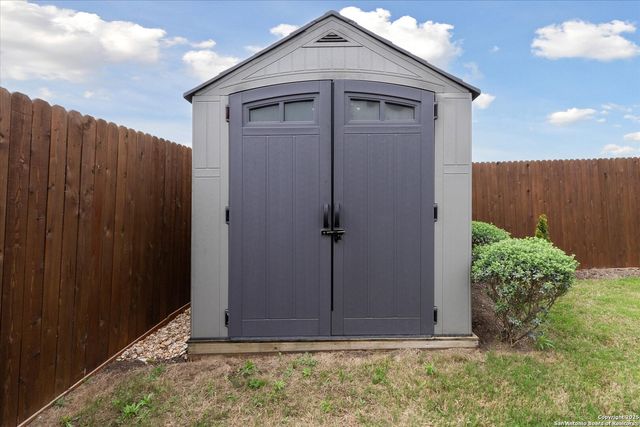 2434 McCrae, New Braunfels, TX 78130
