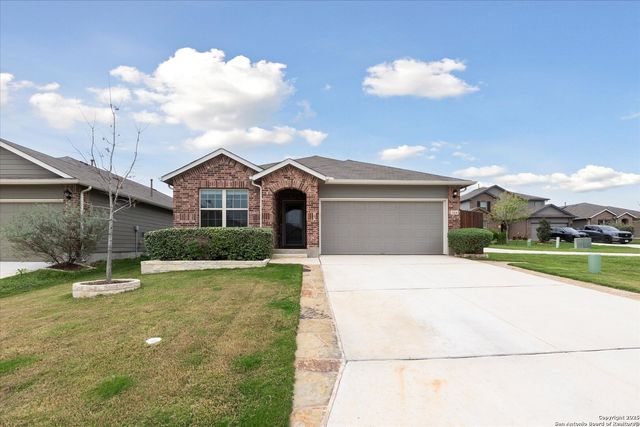 2434 McCrae, New Braunfels, TX 78130