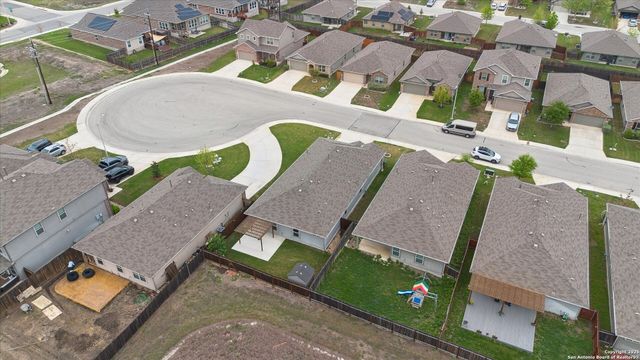 2434 McCrae, New Braunfels, TX 78130