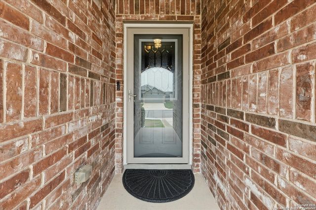 2434 McCrae, New Braunfels, TX 78130