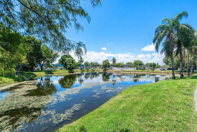 2453 Waterside Drive, Lake Worth, FL 33461