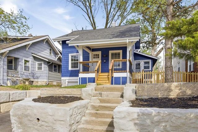 4011 State Line Road, Kansas City, MO 64111