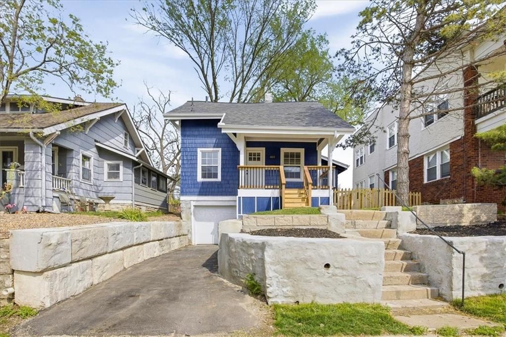 4011 State Line Road, Kansas City, MO 64111