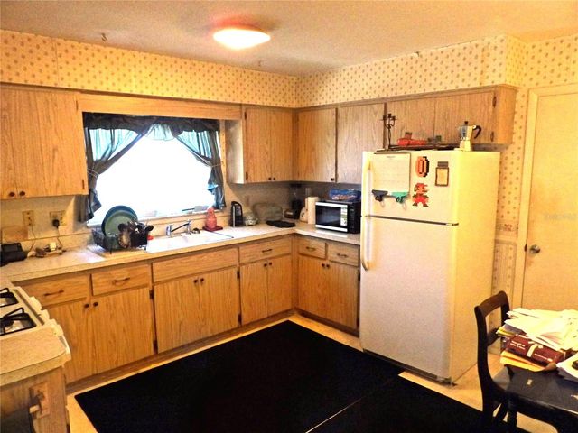 2513 14TH AVENUE W, Bradenton, FL 34205