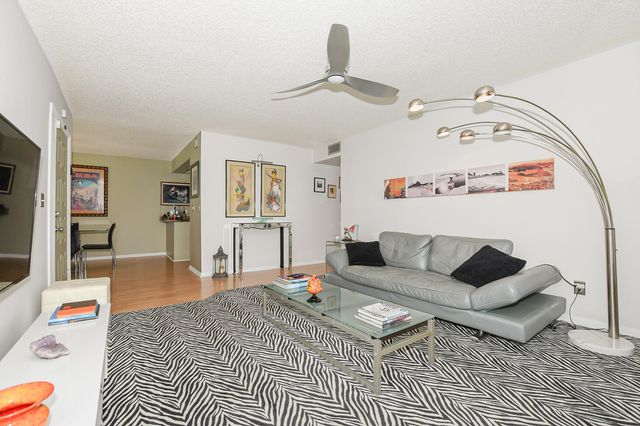 950 S Kanner Highway 905, Stuart, FL 34994