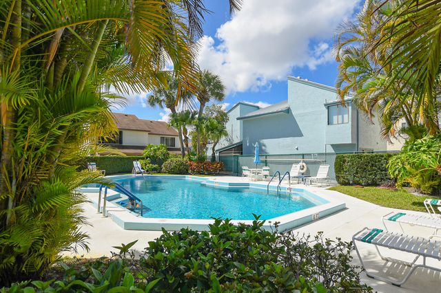 950 S Kanner Highway 905, Stuart, FL 34994