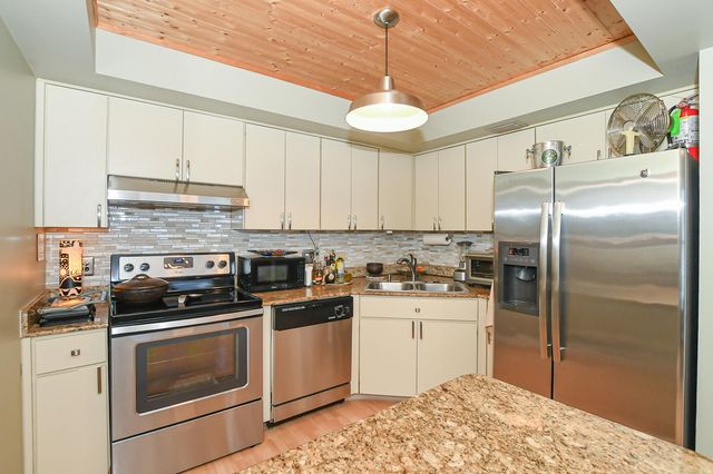 950 S Kanner Highway 905, Stuart, FL 34994