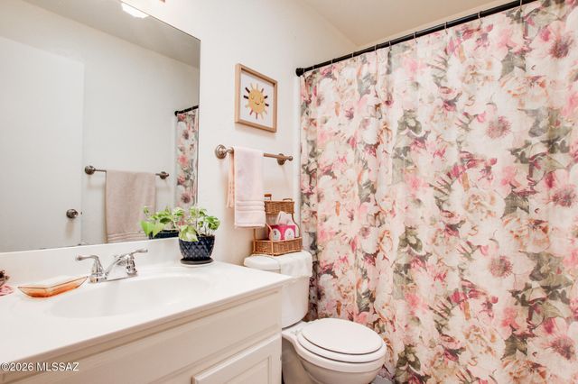 625 S Prudence Rd Apt 203, Tucson, AZ 85710