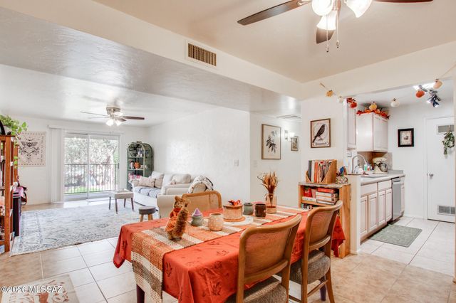 625 S Prudence Rd Apt 203, Tucson, AZ 85710