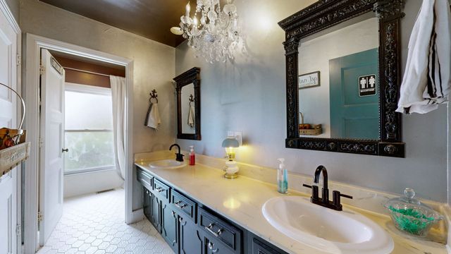463 Walton Ferry Rd, Hendersonville, TN 37075