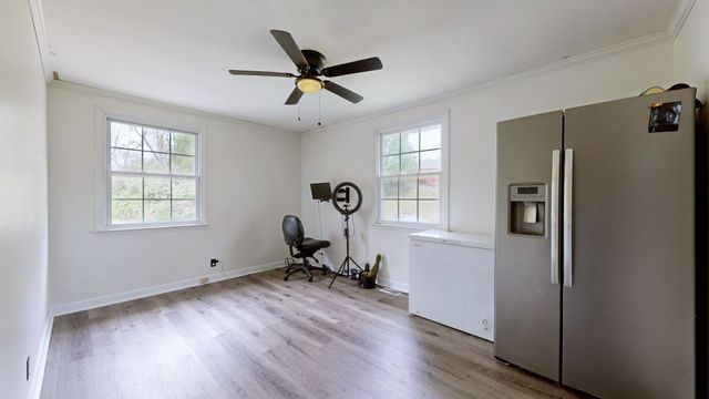 463 Walton Ferry Rd, Hendersonville, TN 37075