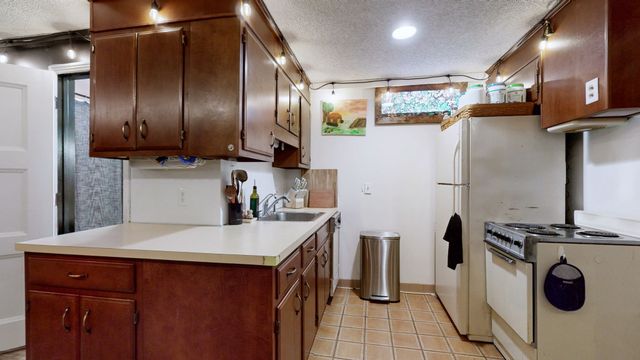 463 Walton Ferry Rd, Hendersonville, TN 37075