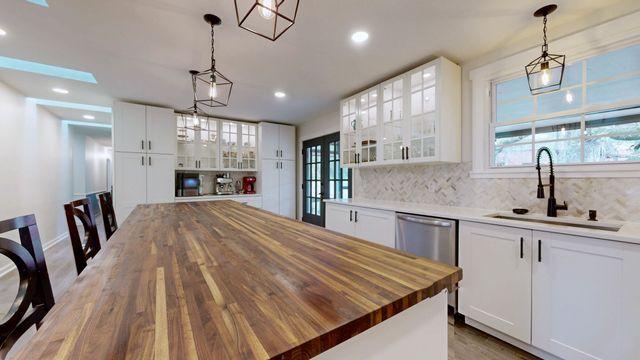 463 Walton Ferry Rd, Hendersonville, TN 37075