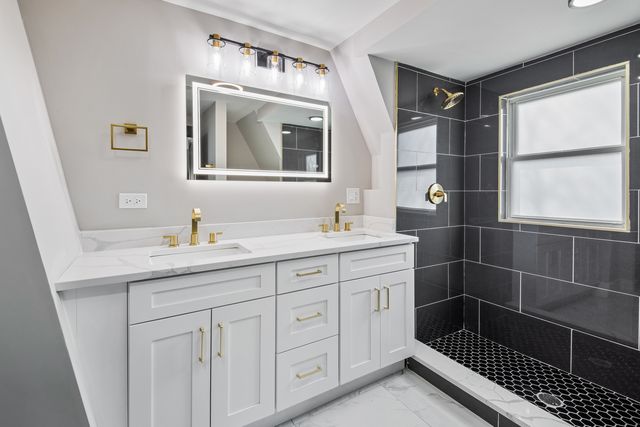 1224 Elgin Avenue, Forest Park, IL 60130