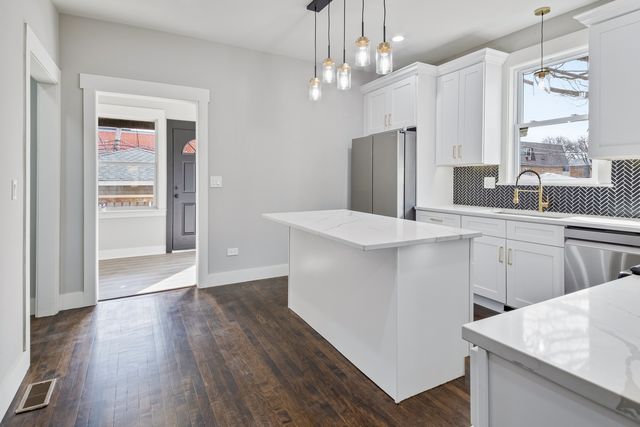 1224 Elgin Avenue, Forest Park, IL 60130