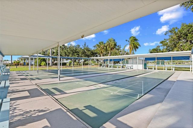 8304 PRINCESS COURT, Palmetto, FL 34221