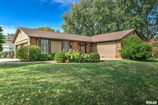 221 S CASTLE Drive, Dunlap, IL 61525