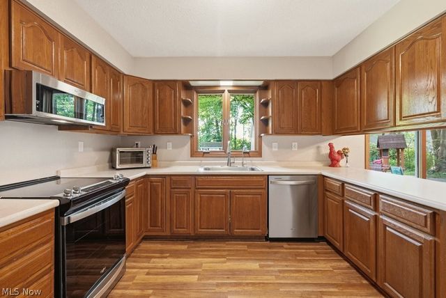 7165 Northview Drive, Wadsworth, OH 44281