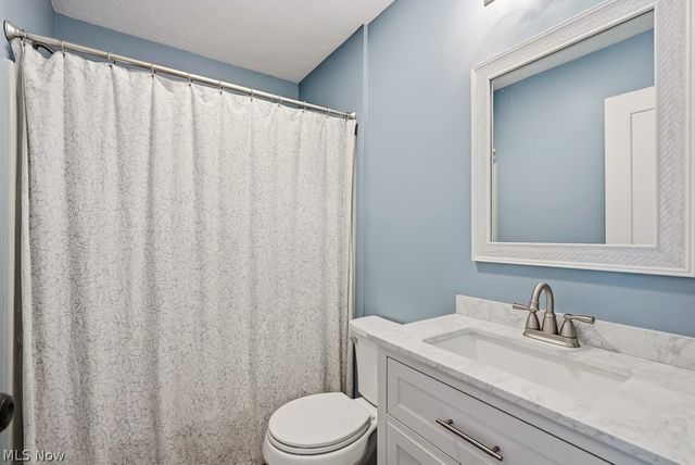 7165 Northview Drive, Wadsworth, OH 44281