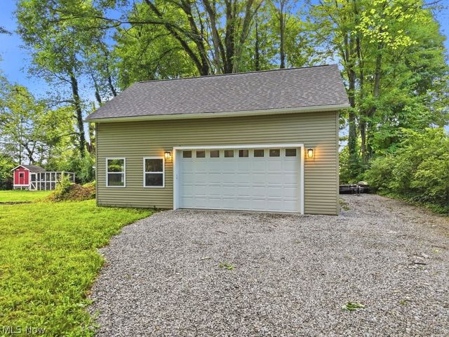7165 Northview Drive, Wadsworth, OH 44281