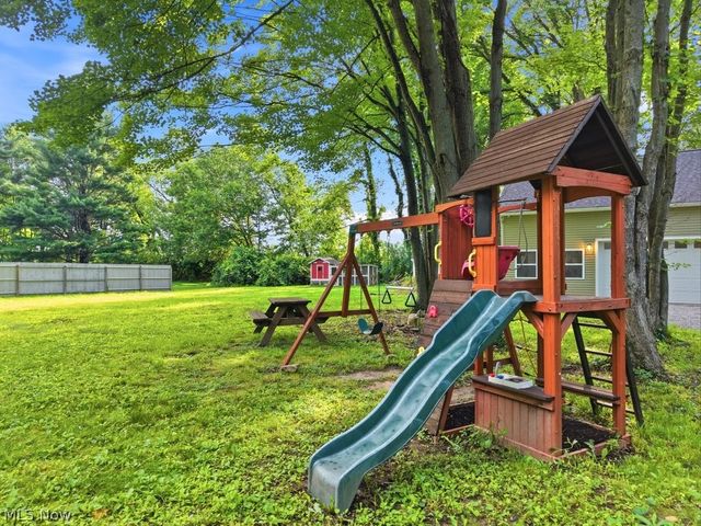 7165 Northview Drive, Wadsworth, OH 44281