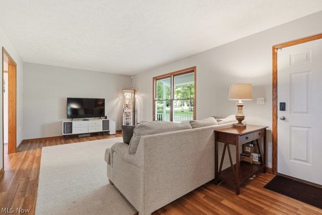 7165 Northview Drive, Wadsworth, OH 44281