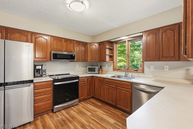 7165 Northview Drive, Wadsworth, OH 44281