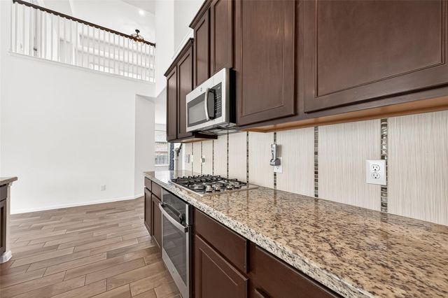 95 Rivercove Lane, Richmond, TX 77406