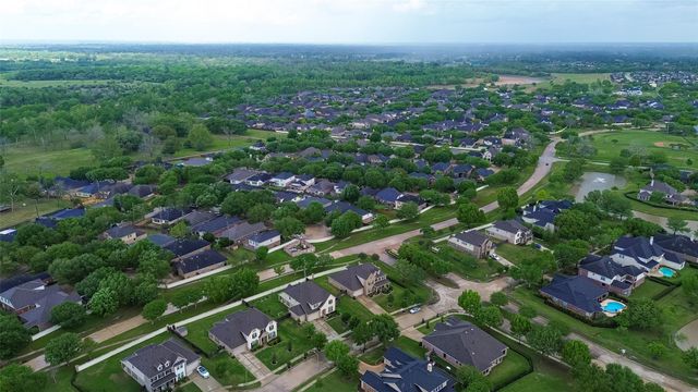 95 Rivercove Lane, Richmond, TX 77406