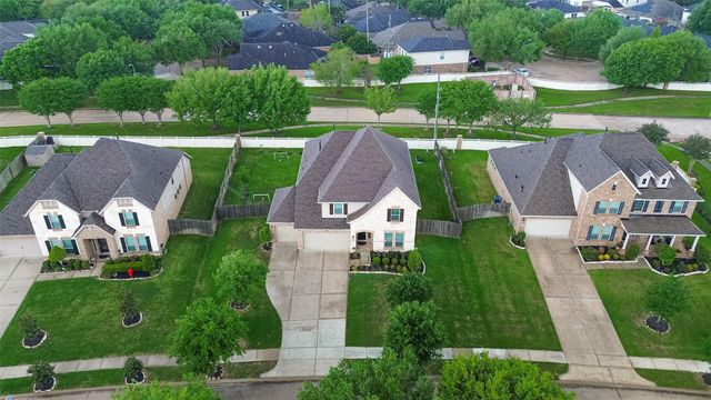 95 Rivercove Lane, Richmond, TX 77406