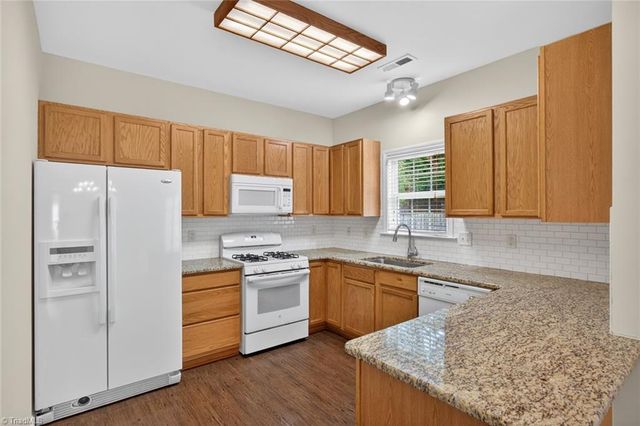 431 Overbrook Meadow Court, Kernersville, NC 27284